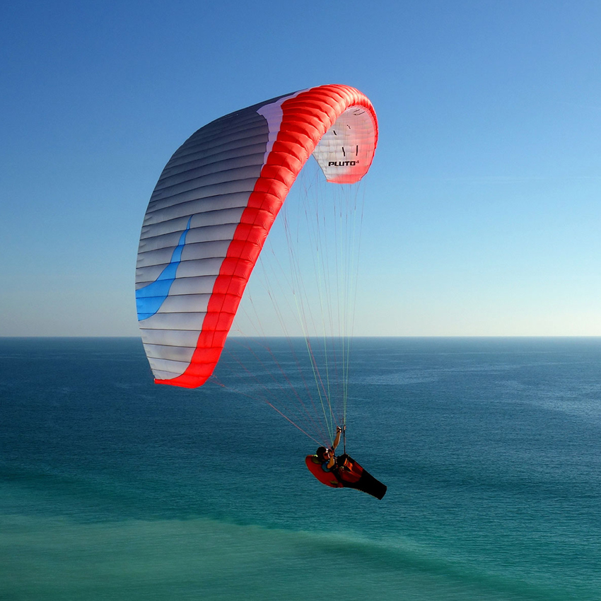 PARAGLIDING